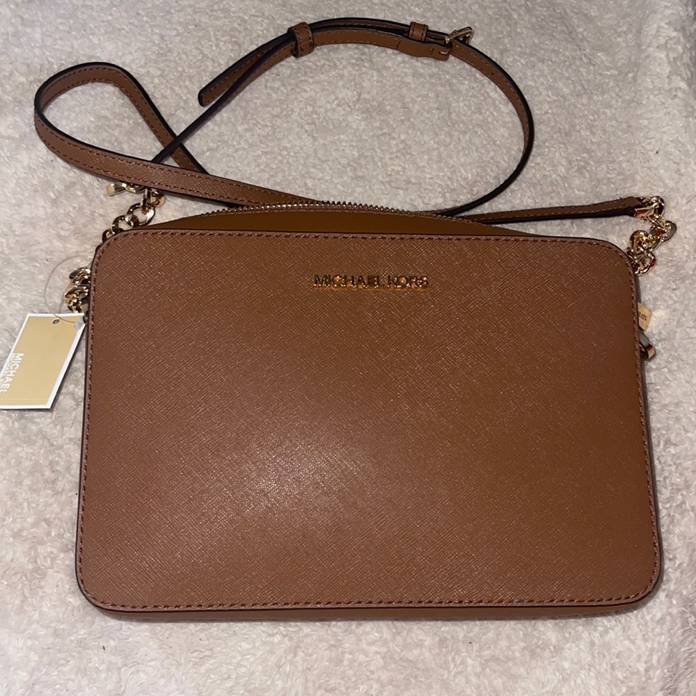 Michal Kors purse